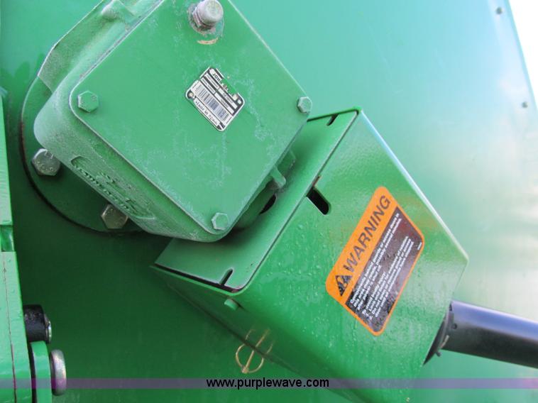 image for item D7158 2003 John Deere HX20 batwing mower