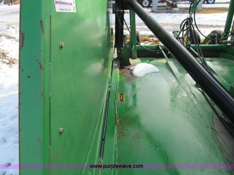 image for item D7158 2003 John Deere HX20 batwing mower