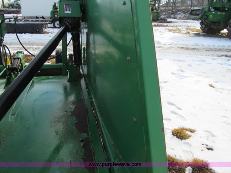 image for item D7158 2003 John Deere HX20 batwing mower