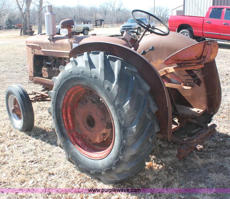 image for item E2586 1950 International Harvester McCormick-Deering W-4 tractor
