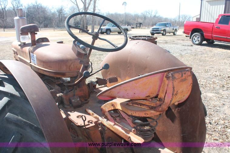 image for item E2586 1950 International Harvester McCormick-Deering W-4 tractor