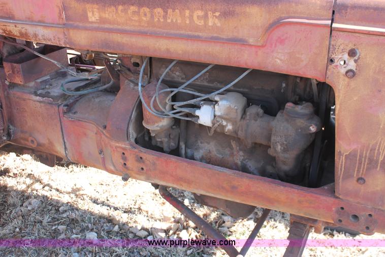 image for item E2586 1950 International Harvester McCormick-Deering W-4 tractor