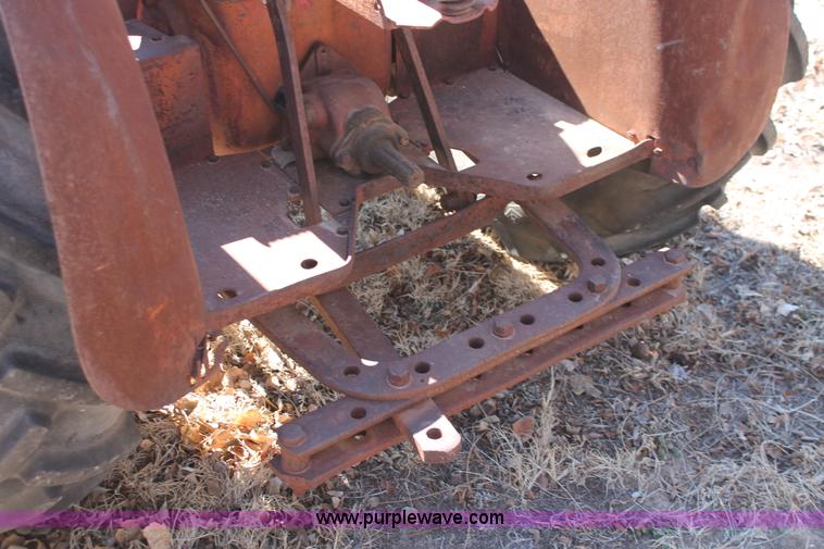 image for item E2586 1950 International Harvester McCormick-Deering W-4 tractor
