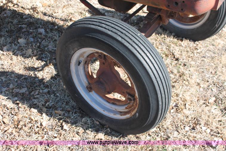 image for item E2586 1950 International Harvester McCormick-Deering W-4 tractor