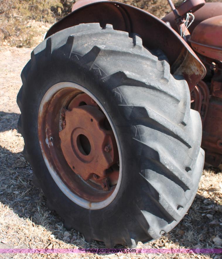 image for item E2586 1950 International Harvester McCormick-Deering W-4 tractor