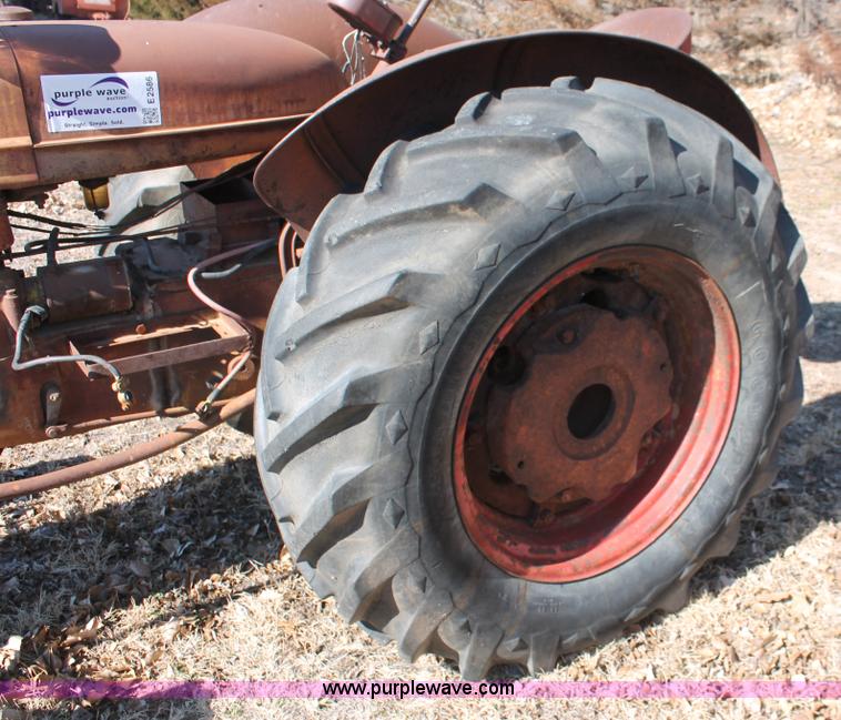 image for item E2586 1950 International Harvester McCormick-Deering W-4 tractor