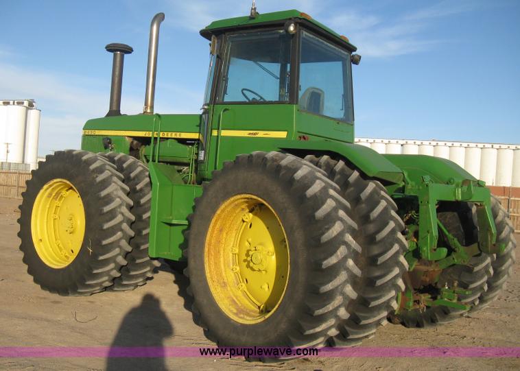 image for item E3105 1975 John Deere 8630 4WD tractor