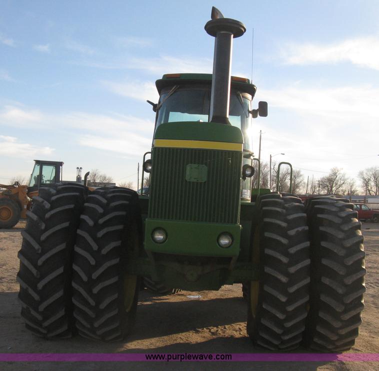 image for item E3105 1975 John Deere 8630 4WD tractor