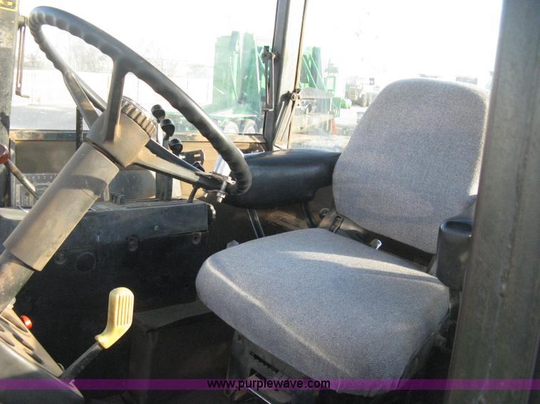 image for item E3105 1975 John Deere 8630 4WD tractor