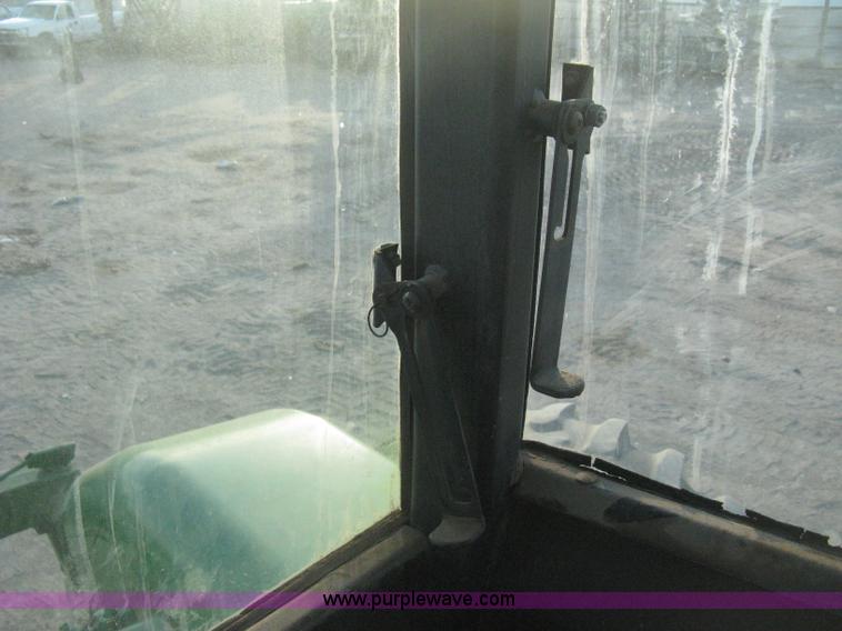 image for item E3105 1975 John Deere 8630 4WD tractor