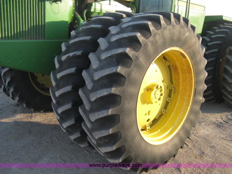 image for item E3105 1975 John Deere 8630 4WD tractor