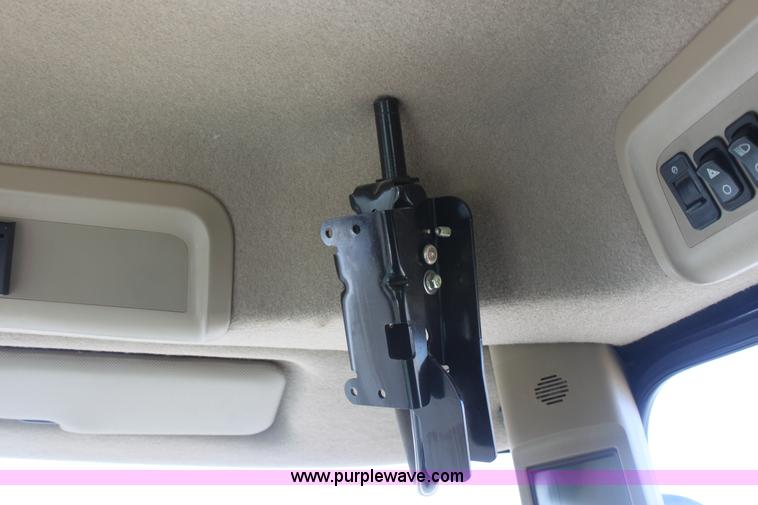 image for item E8451 2009 John Deere 9770 STS combine