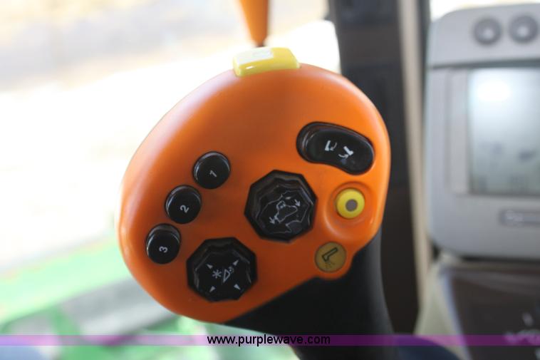 image for item E8451 2009 John Deere 9770 STS combine