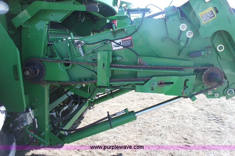 image for item E8451 2009 John Deere 9770 STS combine