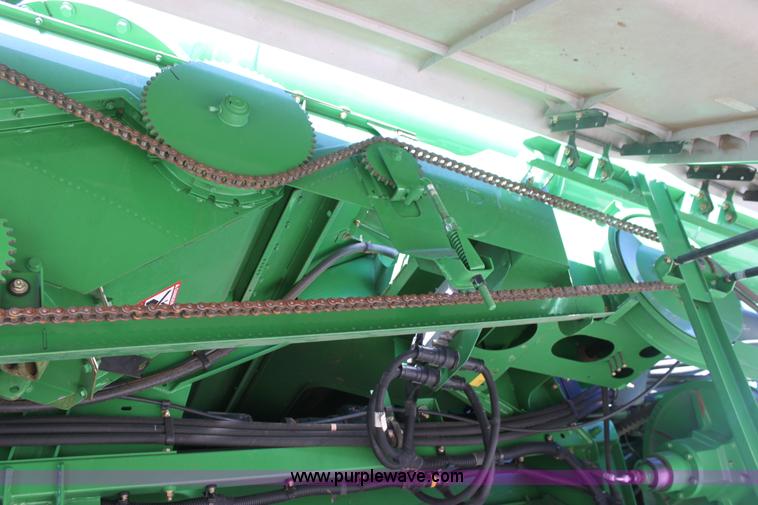 image for item E8451 2009 John Deere 9770 STS combine