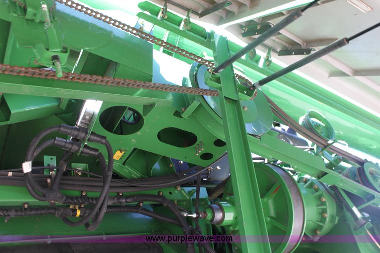 image for item E8451 2009 John Deere 9770 STS combine