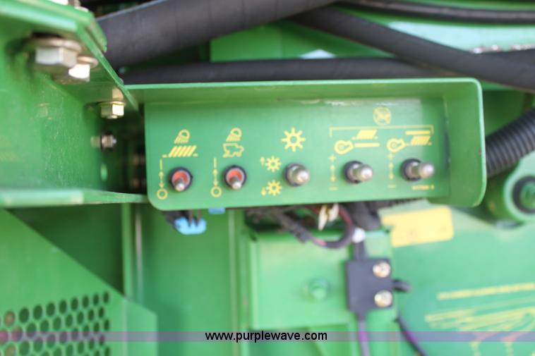 image for item E8451 2009 John Deere 9770 STS combine