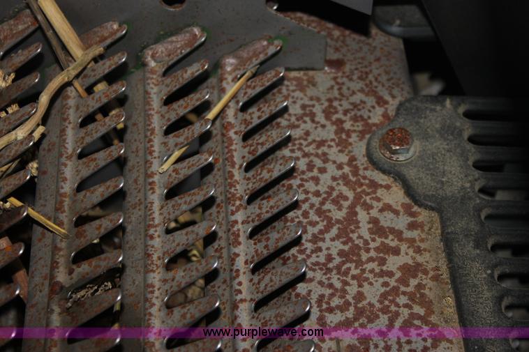 image for item E8451 2009 John Deere 9770 STS combine