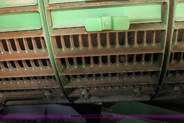 image for item E8451 2009 John Deere 9770 STS combine