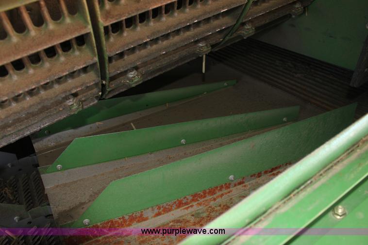 image for item E8451 2009 John Deere 9770 STS combine