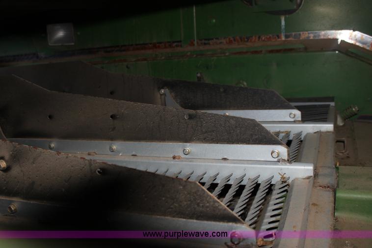 image for item E8451 2009 John Deere 9770 STS combine