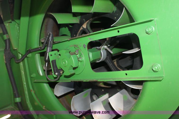 image for item E8451 2009 John Deere 9770 STS combine