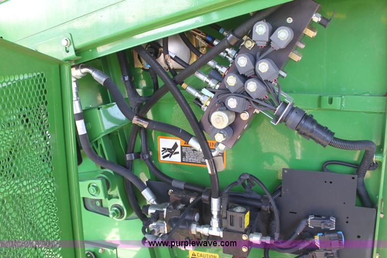 image for item E8451 2009 John Deere 9770 STS combine