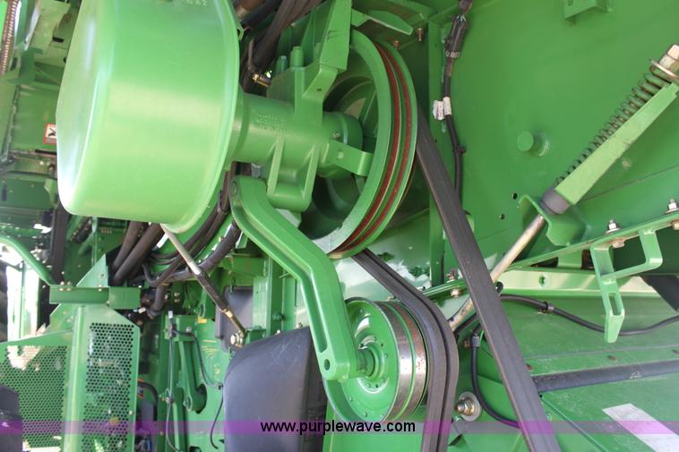 image for item E8451 2009 John Deere 9770 STS combine