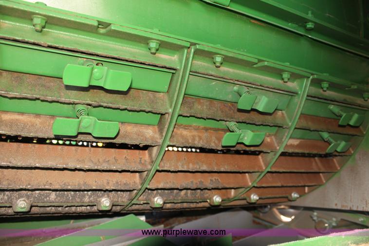 image for item E8451 2009 John Deere 9770 STS combine