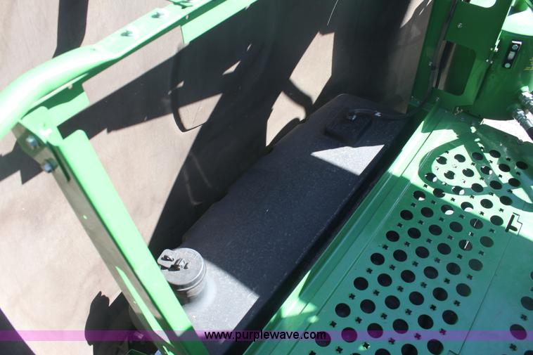 image for item E8451 2009 John Deere 9770 STS combine