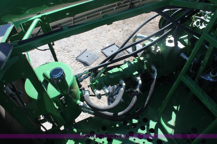 image for item E8451 2009 John Deere 9770 STS combine