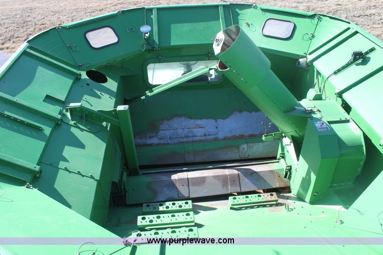 image for item E8451 2009 John Deere 9770 STS combine
