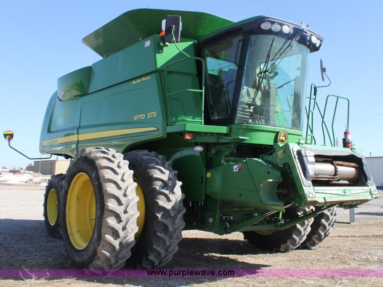 image for item E8452 2010 John Deere 9770 STS combine