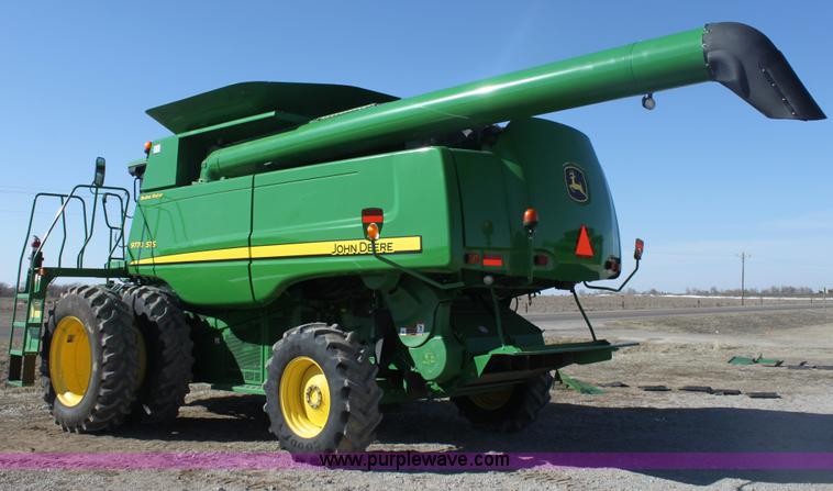 image for item E8452 2010 John Deere 9770 STS combine