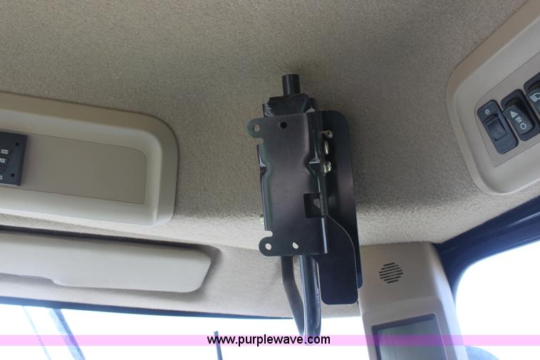 image for item E8452 2010 John Deere 9770 STS combine