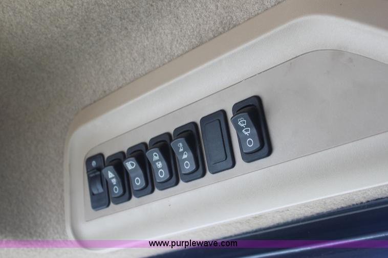 image for item E8452 2010 John Deere 9770 STS combine