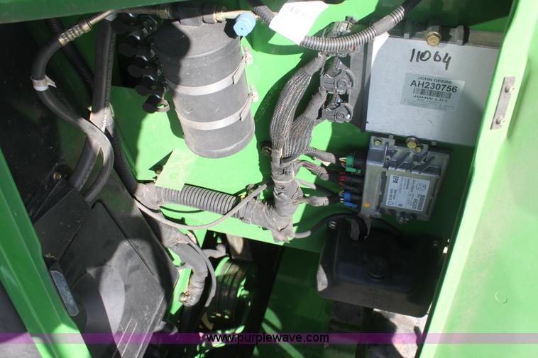 image for item E8452 2010 John Deere 9770 STS combine