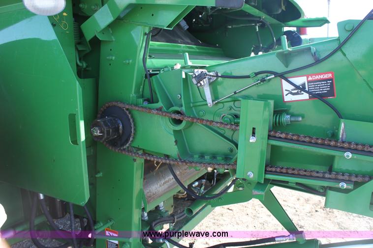 image for item E8452 2010 John Deere 9770 STS combine