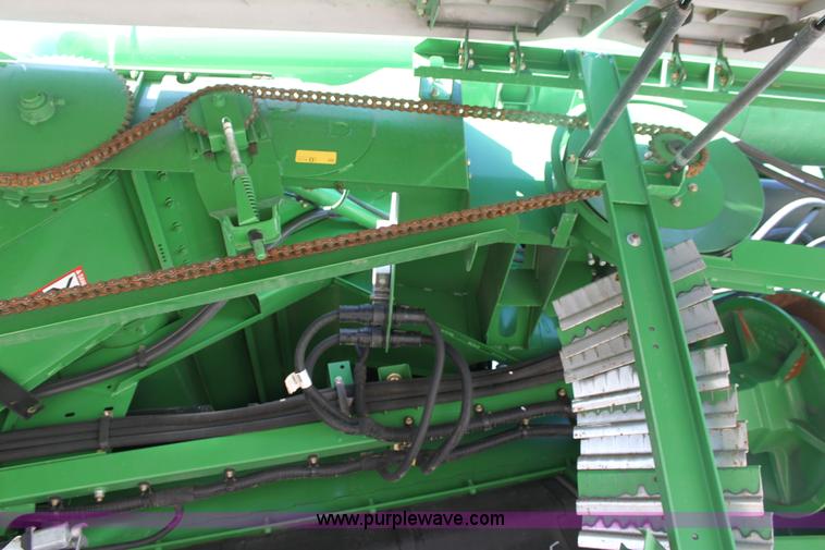 image for item E8452 2010 John Deere 9770 STS combine