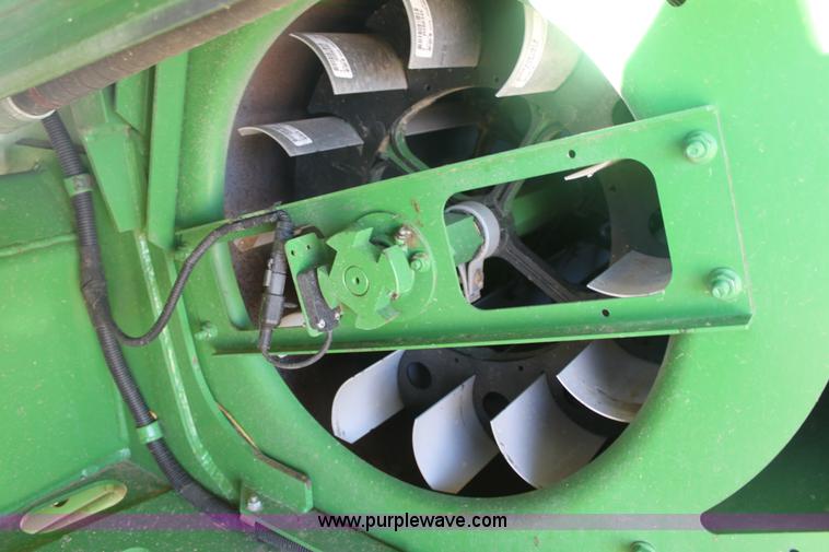 image for item E8452 2010 John Deere 9770 STS combine