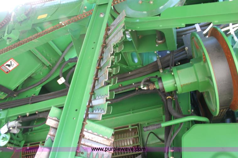 image for item E8452 2010 John Deere 9770 STS combine