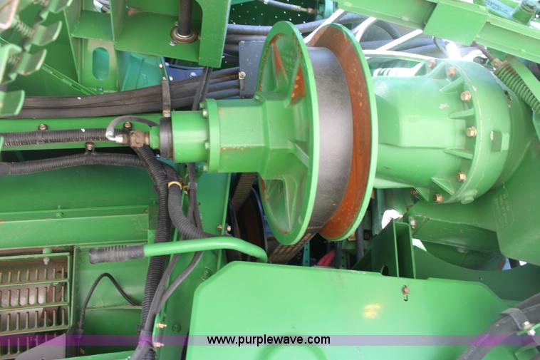 image for item E8452 2010 John Deere 9770 STS combine