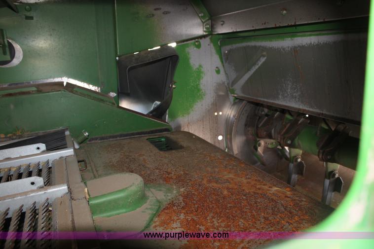 image for item E8452 2010 John Deere 9770 STS combine