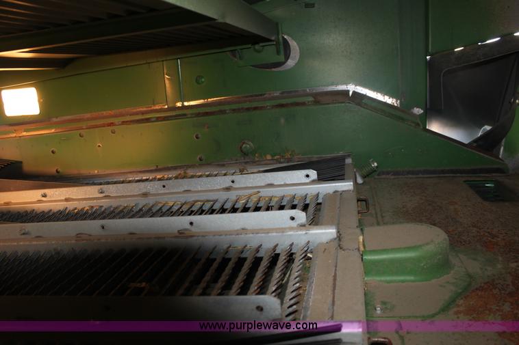 image for item E8452 2010 John Deere 9770 STS combine