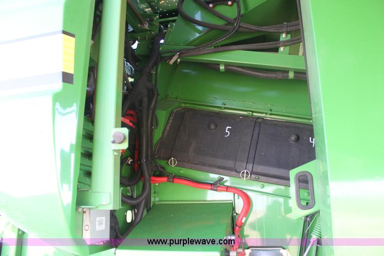 image for item E8452 2010 John Deere 9770 STS combine