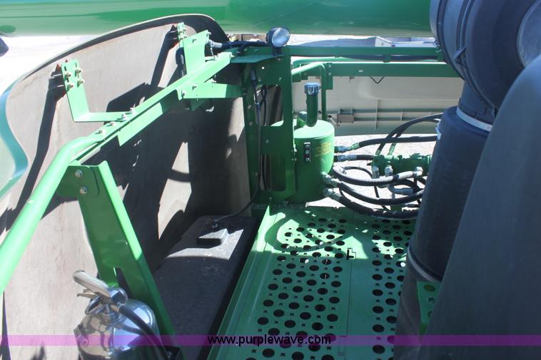 image for item E8452 2010 John Deere 9770 STS combine