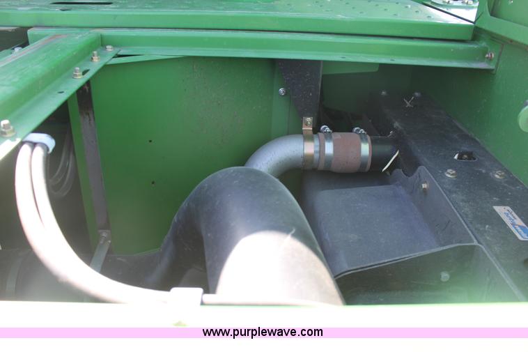 image for item E8452 2010 John Deere 9770 STS combine