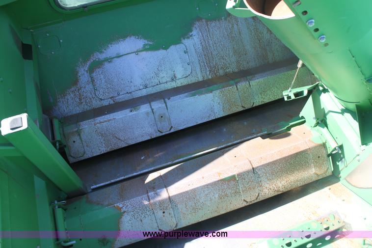 image for item E8452 2010 John Deere 9770 STS combine