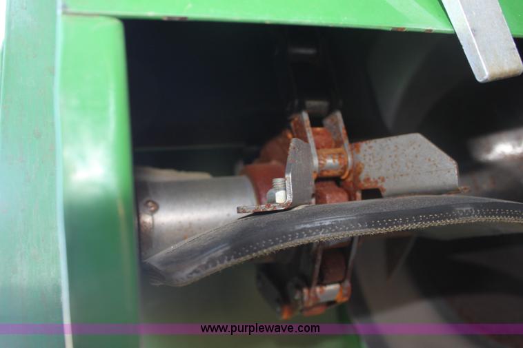 image for item E8452 2010 John Deere 9770 STS combine