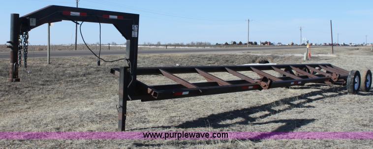 image for item E8453 2005 Maurer Mfg. gooseneck header trailer